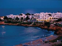 Apart - Louis Nausicaa Beach Hotel Apartments 4*
