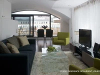 Fraser Residence Monument 3*