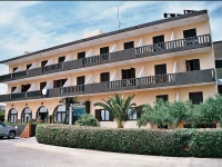 Kamari Hotel 2*
