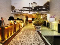 A & EM 44 Phan Boi Chau 3*