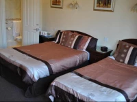 Auld Reekie Guest House 4*