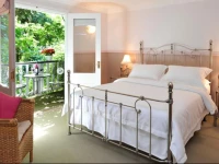 Clarendon Cottages 4*