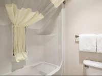 Howard Johnson Express Inn Albuquerque 2*