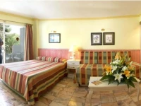 Ola Apartamentos Bouganvillia 3*