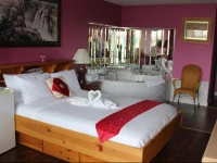 Ritz Inn Niagara & Wedding Chapel 1*