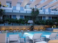 Beverly Laurel Motor Hotel 2*