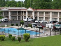 Econo Lodge Evansville 2*