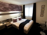 Days Inn Berlin West 3*