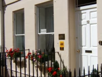 Brocks Guest House 4*