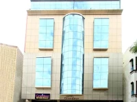 Grandeur Hotel  3*