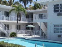 Summerland Suites 2*