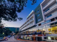 Vile Oliva Petrovac hotel 3*