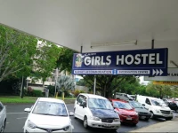 Cairns Girls Hostel 2*