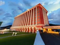 Sitara Luxury Hotel 4*