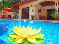 Coconut Paradise Villas Phuket 4*