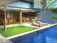 The Grove Bumbak Villa 1*