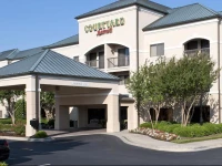 Courtyard Charlotte Ballantyne 3*