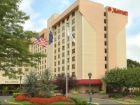 New York LaGuardia Airport Marriott 4*