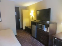 Howard Johnson Austin North 3*