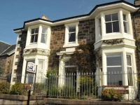 Invercloy Guest House 3*