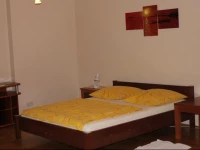 Apartamenty i Pokoje 2*