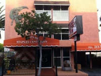 Staples Center Inn 2*