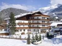 Hotel Schonegg 3*