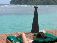 Bonne Amie Villa  3*