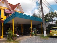 Riverside Guesthouse 2*