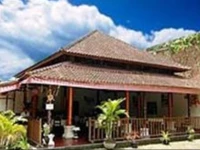 Agung Trisna Bungalows 2*