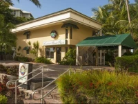 Vanderbilt Beach Resort 3*