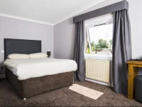 Douglas Arms Hotel 2*