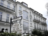 Das Weisse Hotel an der Elbchaussee 4*