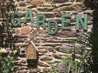 Garden Hotel 2*