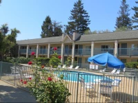 Days Inn Redwood City 3*