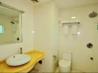 Sanya Jiulixiang Business Hotel 4*