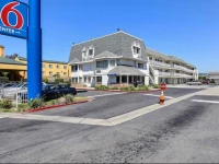 Motel 6 Oakland Airport 1*