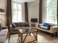 Group Apartment Museum Square 3*