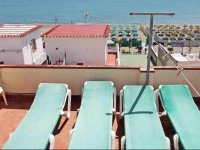 Apartamentos La Proa 2*