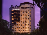 Four Seasons Hotel Singapore 5*