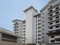 Darwin Executive Studio 4*