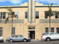 Bondi Beachouse YHA 4*