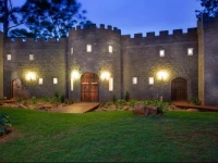 The Castle on Tamborine 5*
