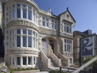 2 Crescent Gardens 4*