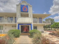 Motel 6 San Antonio - Fiesta 1*