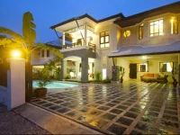 Baan Santhiya Luxury Pool Villa 4*