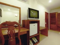 Na Na Hotel & Cafe Restaurant 2*