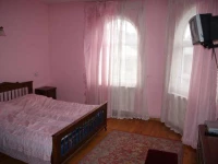 Queen Tamara Hotel 2*