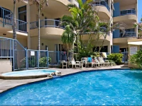 Coolum Baywatch Resort 4*