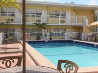 Beach Place Hotel 2*